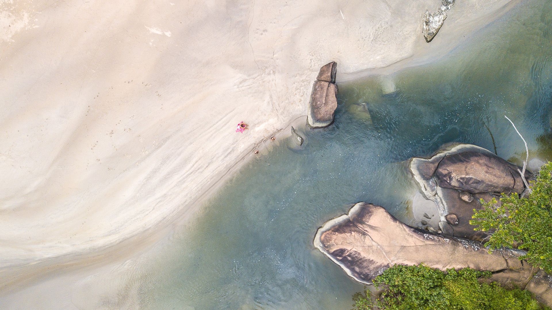 Vista aérea da Praia de Itamambuca